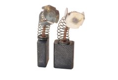 Náhradní uhlíky (2ks) pro stroje RYOBI (5,2 x 11 x 15,5 mm), typ 18