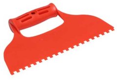 KUBALA - stěrka plastová 235mm zub 6x6mm - oranžová