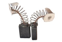 Náhradní uhlíky (2ks) pro stroje RYOBI (6,4 x 13,4 x 17 mm), typ 18